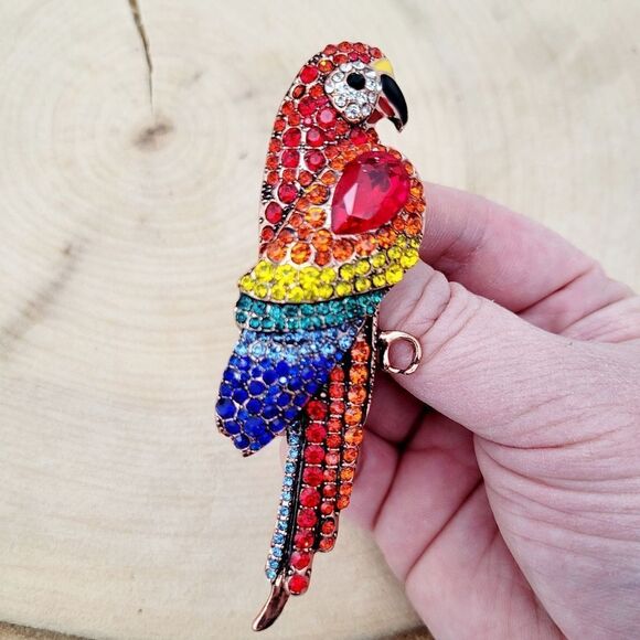 Vintage Jewelry - Brand New Gold Tone Rainbow Parrot Rhinestone Brooch Pin